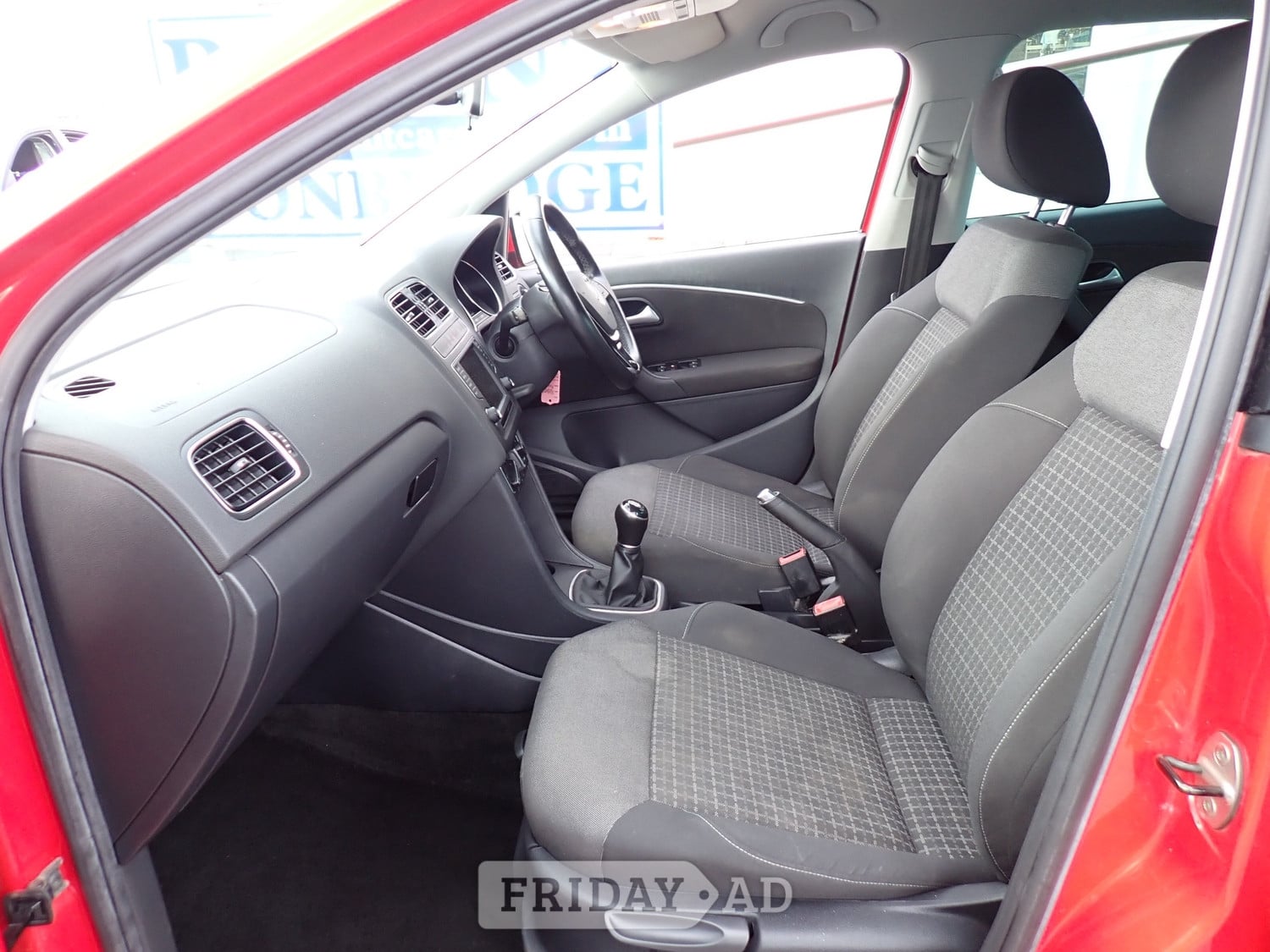 [ berth ]Volkswagen Polo