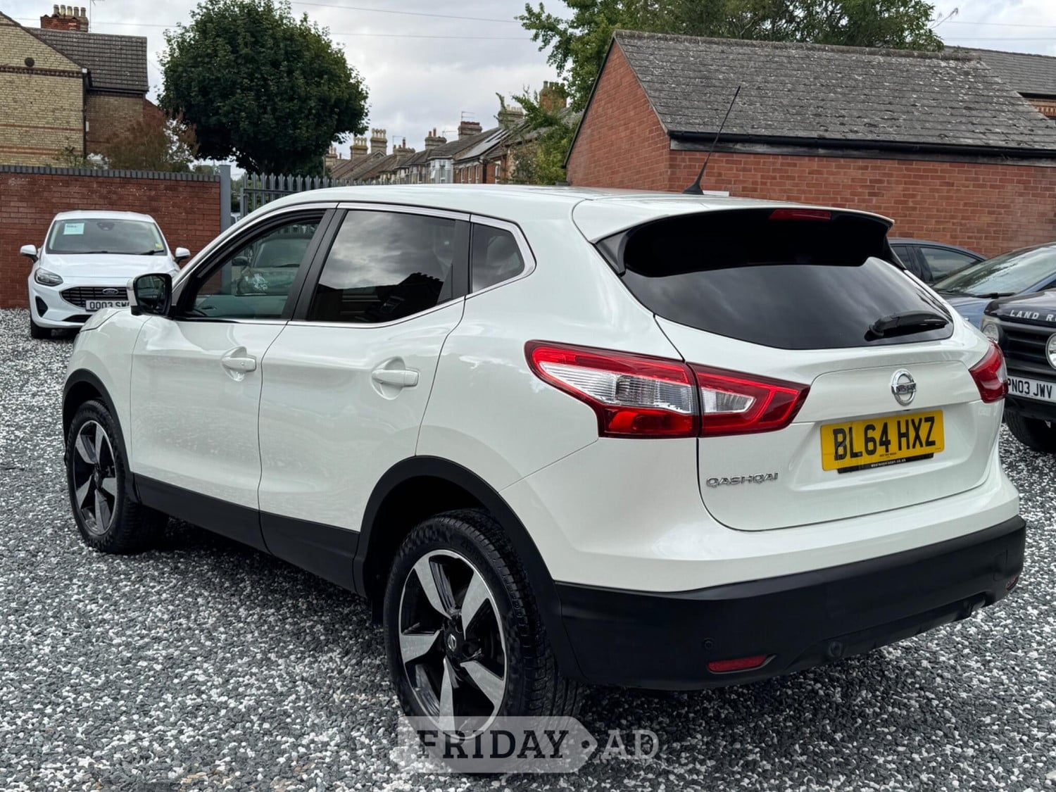 Nissan Qashqai 2015 - Cars in Bedford