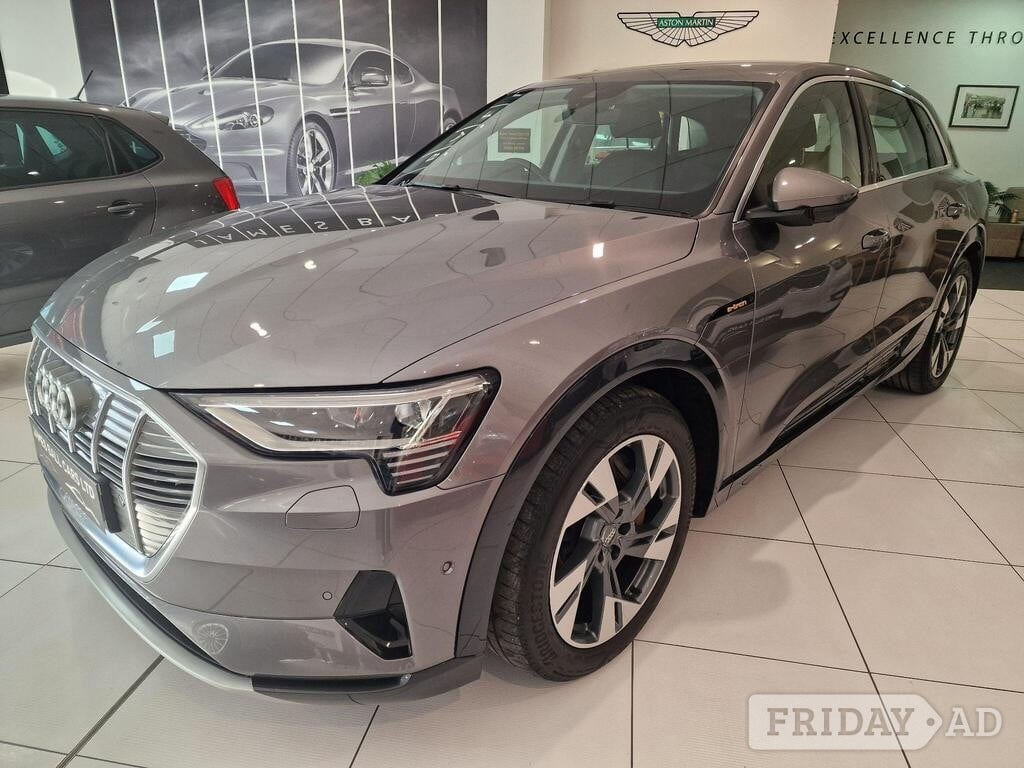 [ berth ]Audi e-tron
