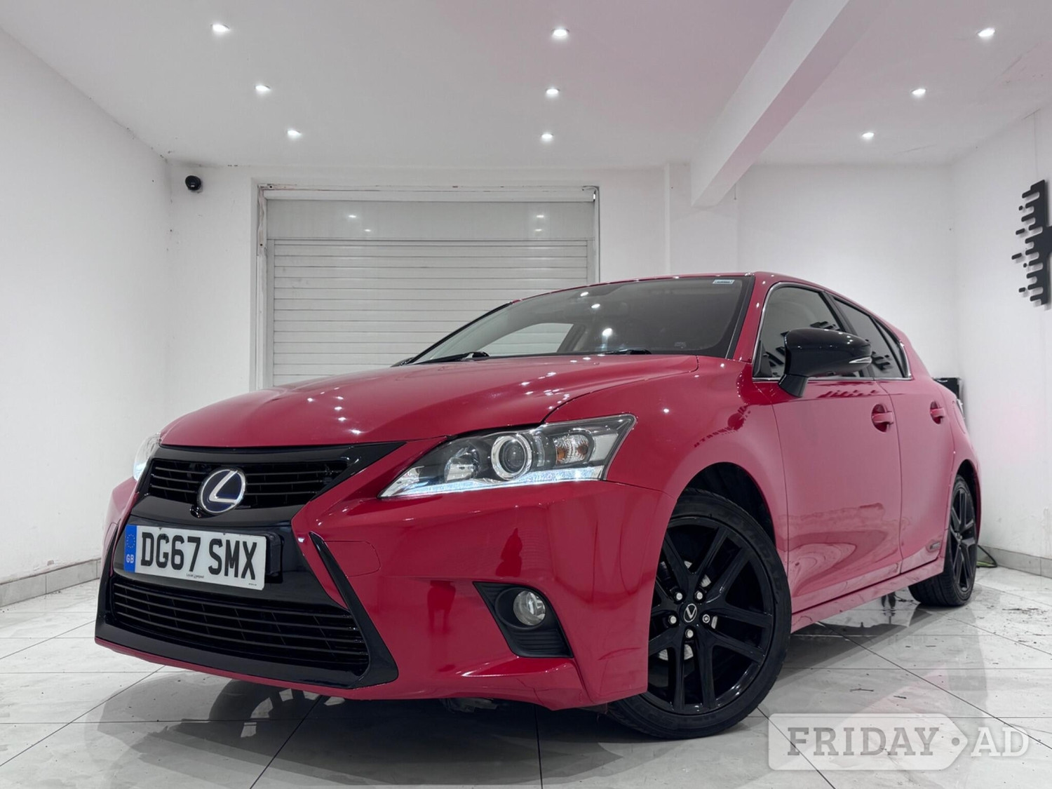 Lexus CT 2017 - Cars in Hounslow
