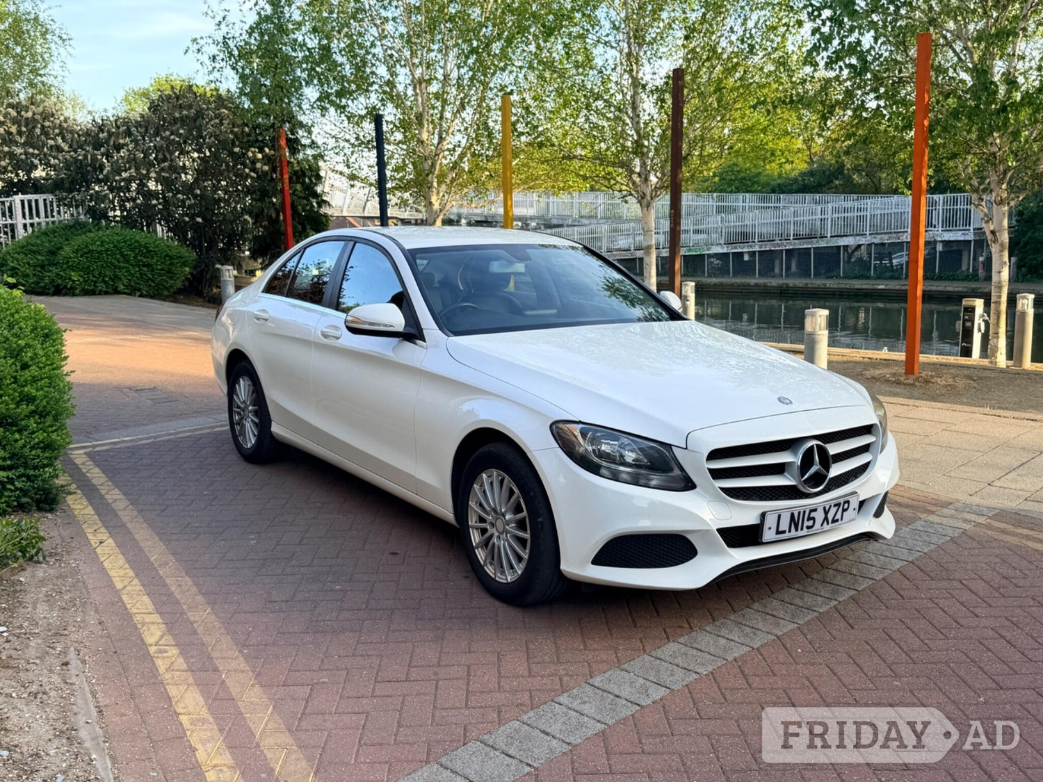 [ berth ]Mercedes-Benz C Class