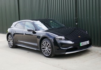 Porsche Taycan 2022
