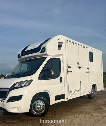 Equito  Peugeot Horsebox