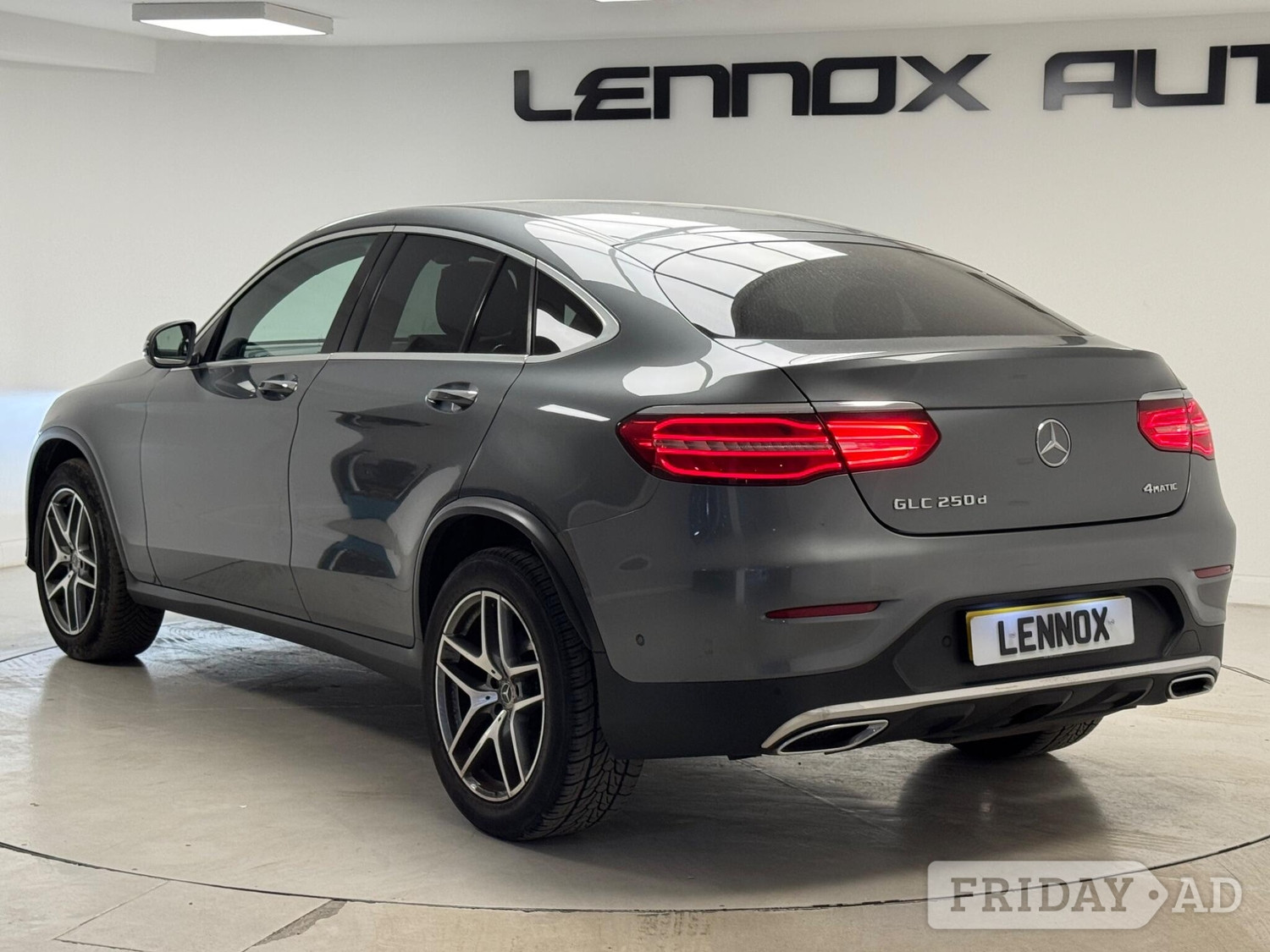 Mercedes-Benz GLC 2017 - Cars in Brent