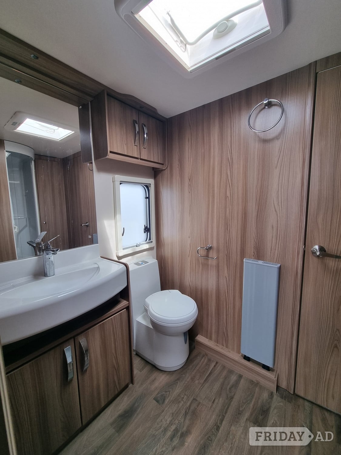 Swift Challenger X 835 2022 - Motorhomes & Caravans