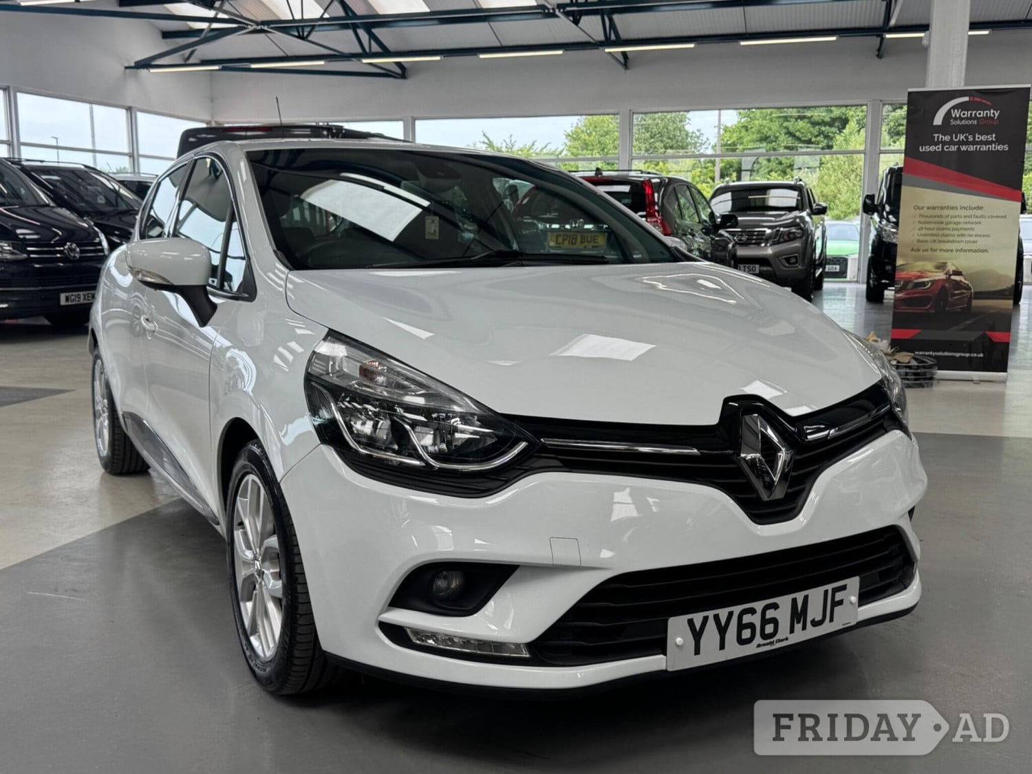 Renault Clio 2016 in Bolton