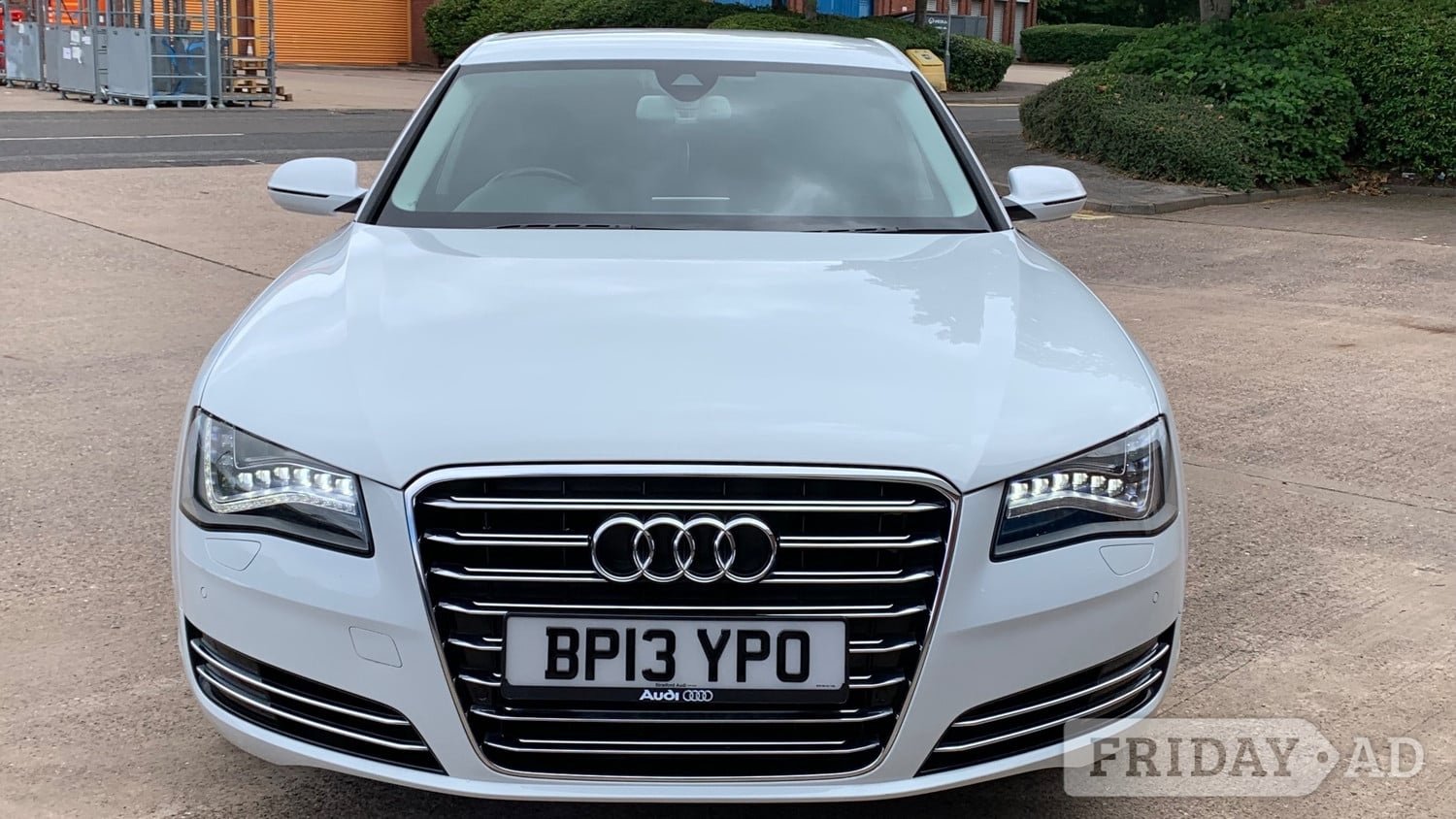 [ berth ]Audi A8