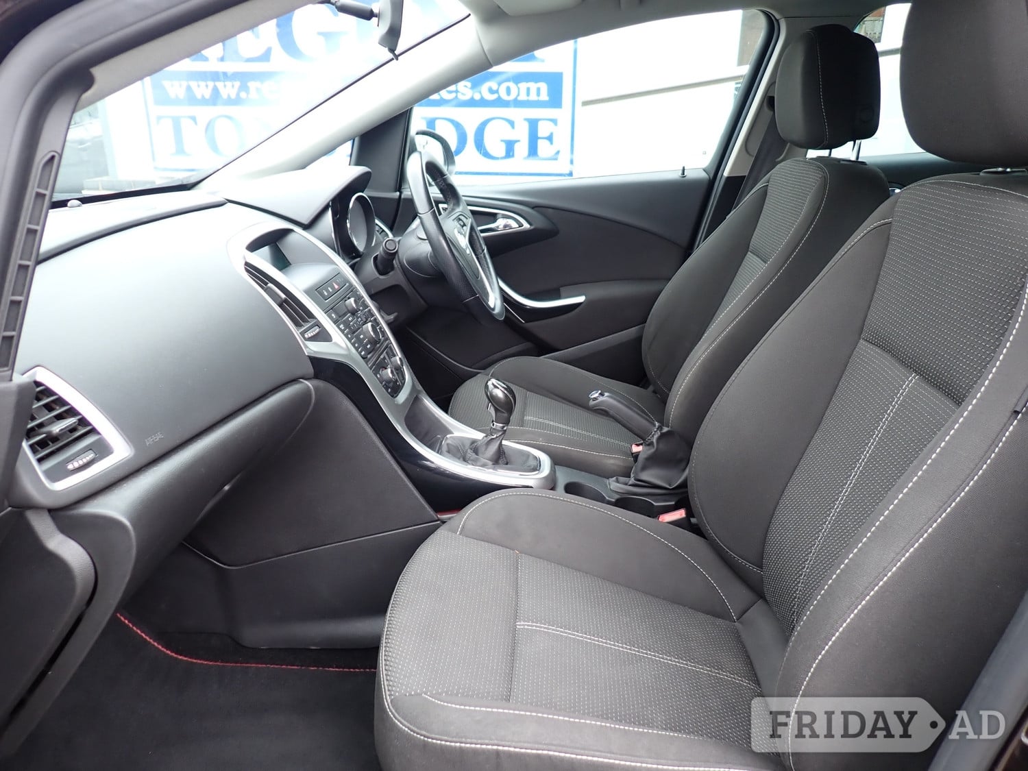 [ berth ]Vauxhall Astra