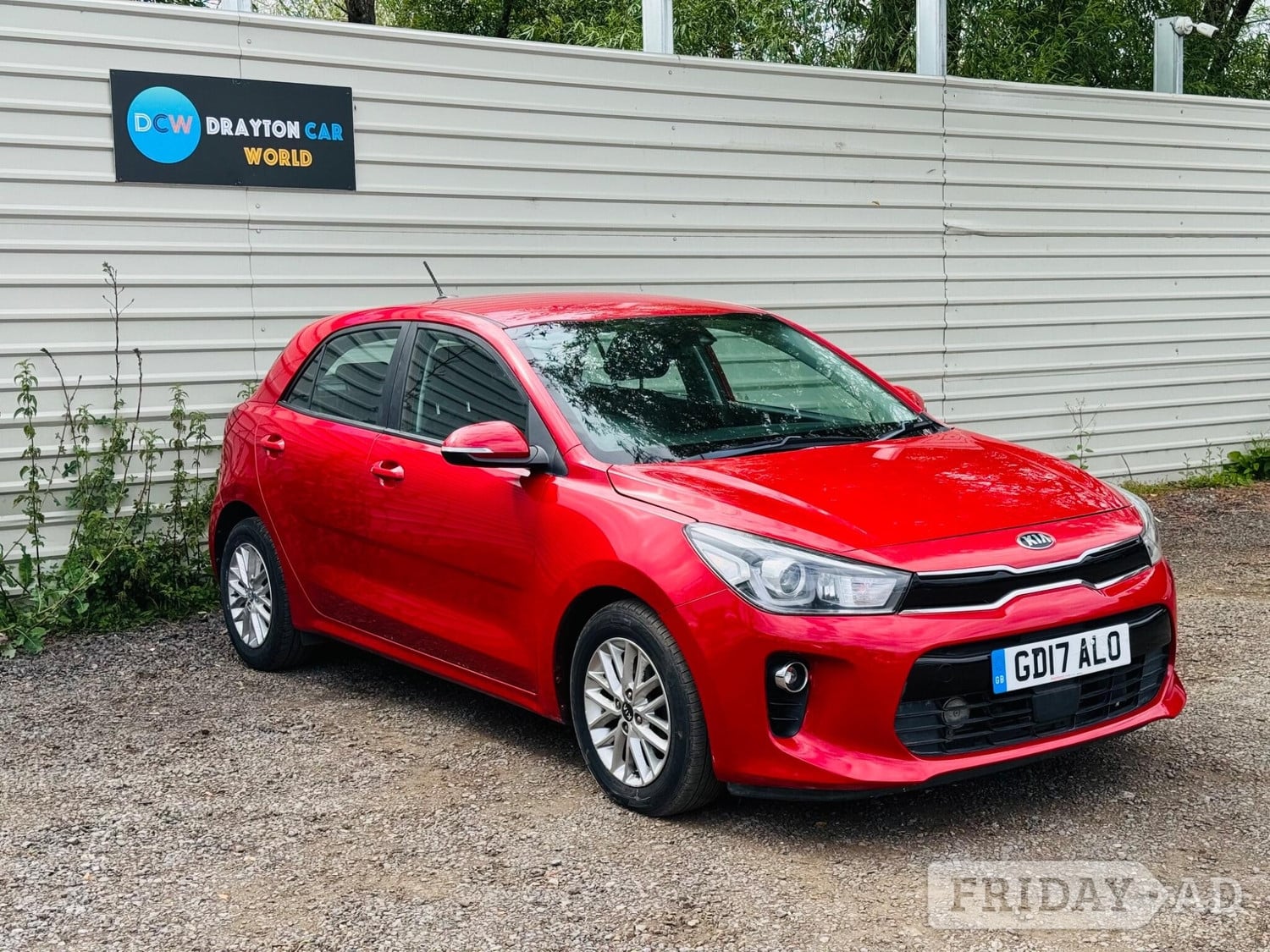 Kia Rio 2017 - Cars in Hillingdon