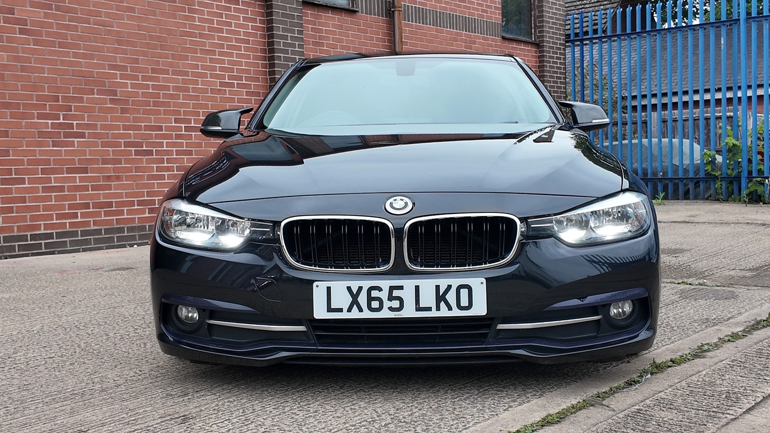 [ berth ]BMW 3 Series