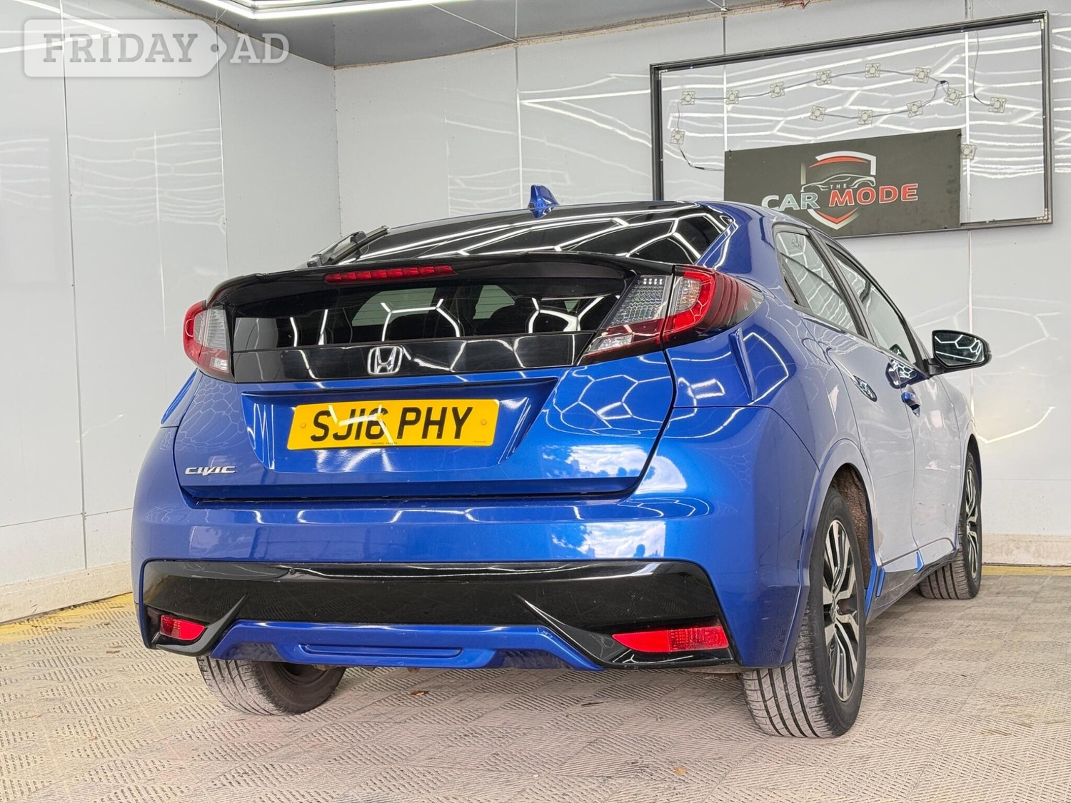 Honda Civic 2016 - Cars in Hillingdon