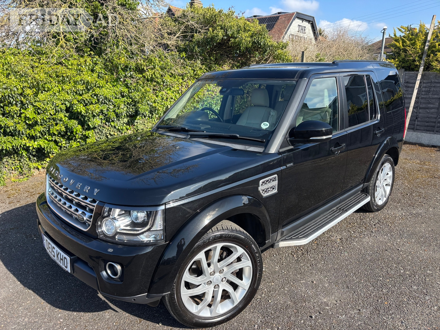 [ berth ]Land Rover Discovery 4