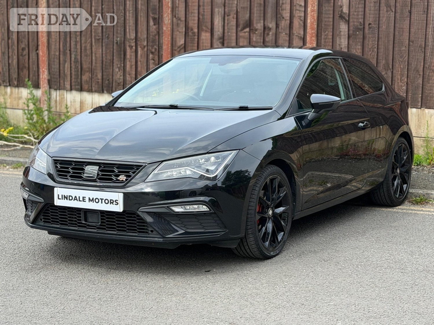 SEAT Leon 2017 - Cars in Oldham