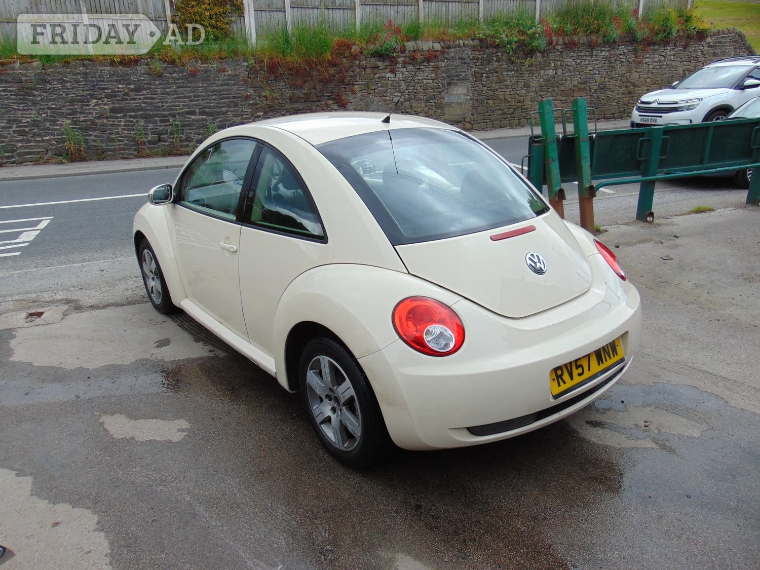 [ berth ]Volkswagen Beetle