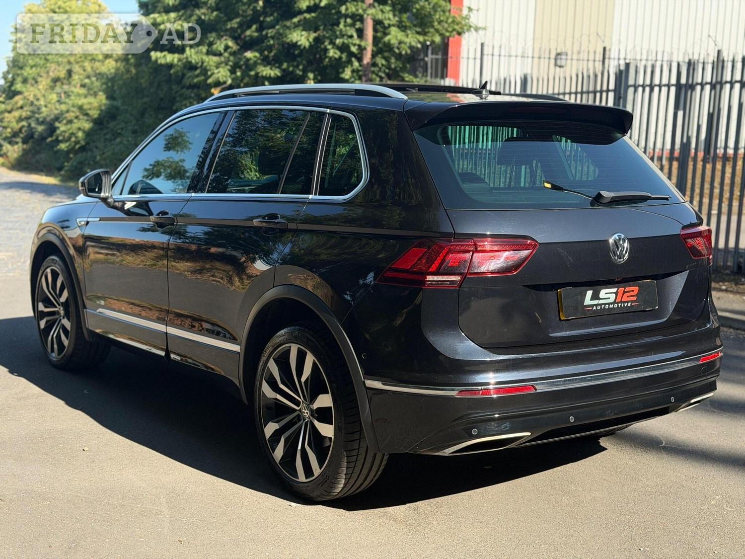 Volkswagen Tiguan 2017 - Cars in Leeds
