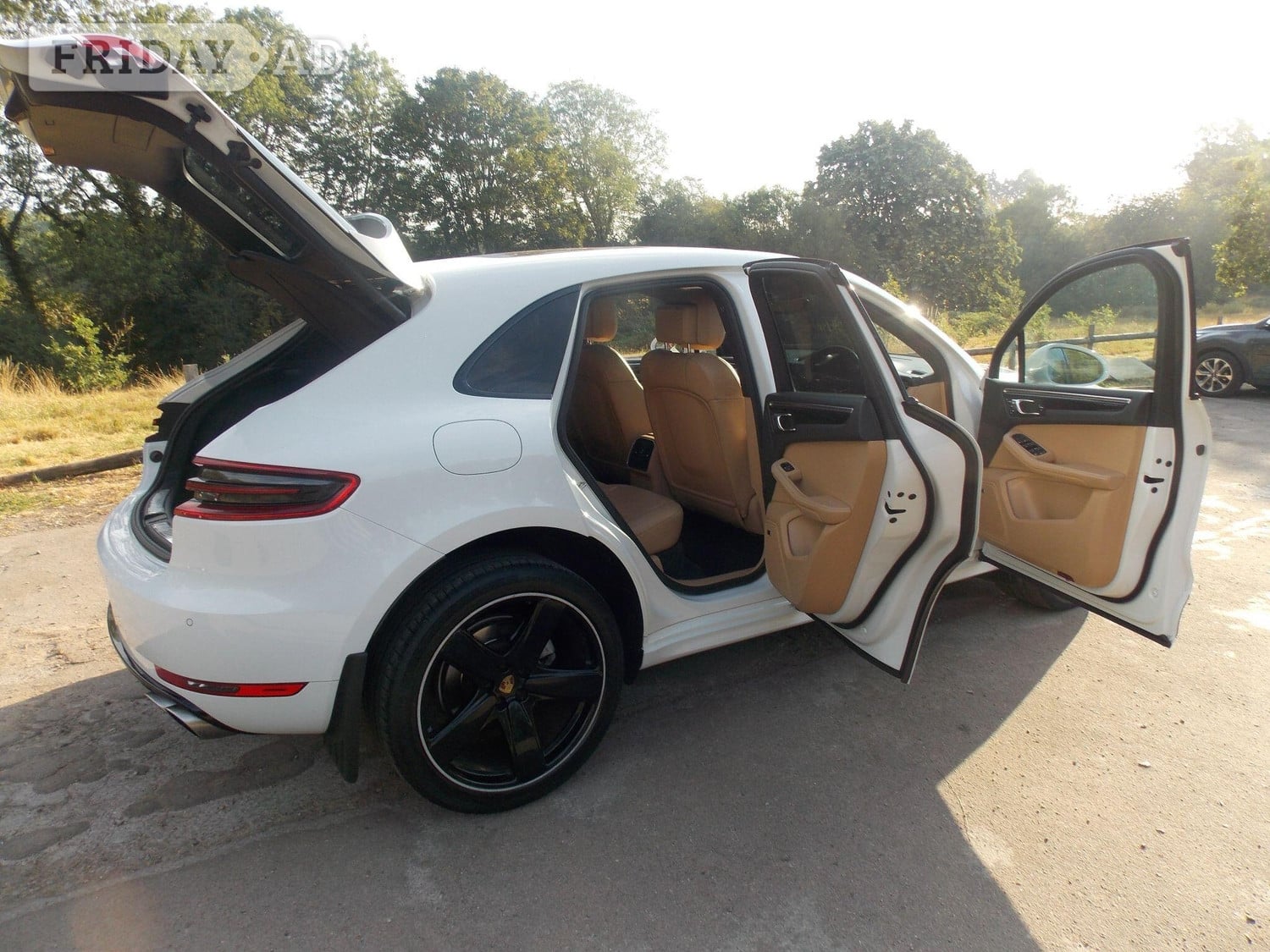 Porsche Macan 2016 - Cars in Enfield