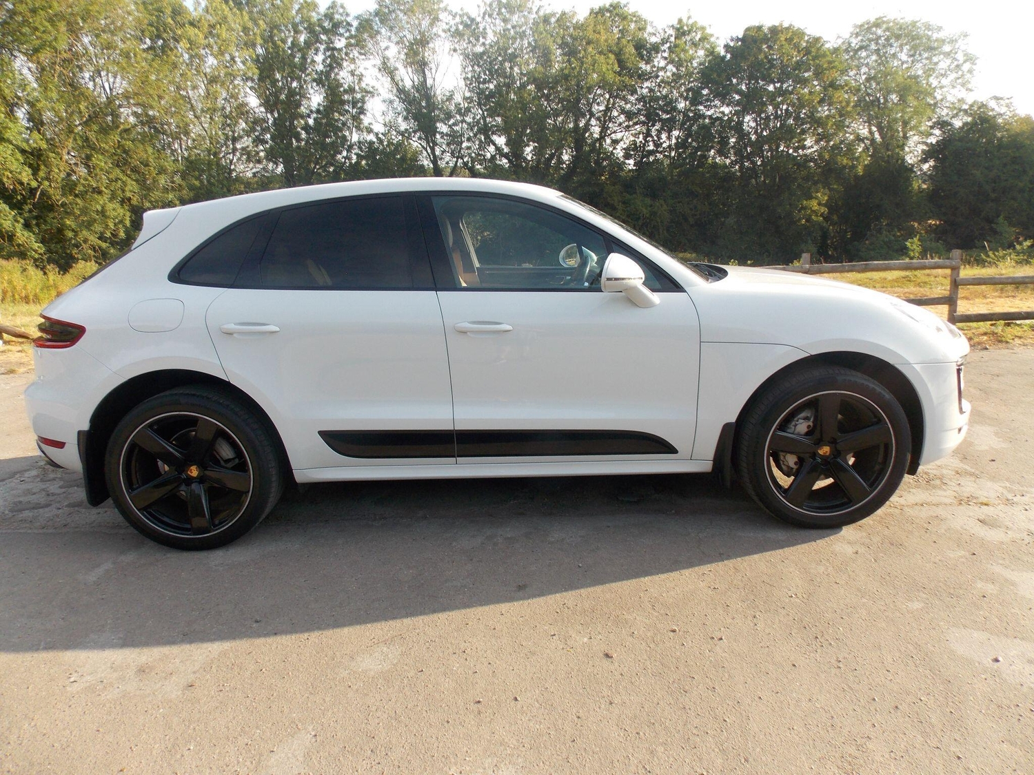 Porsche Macan 2016 - Cars