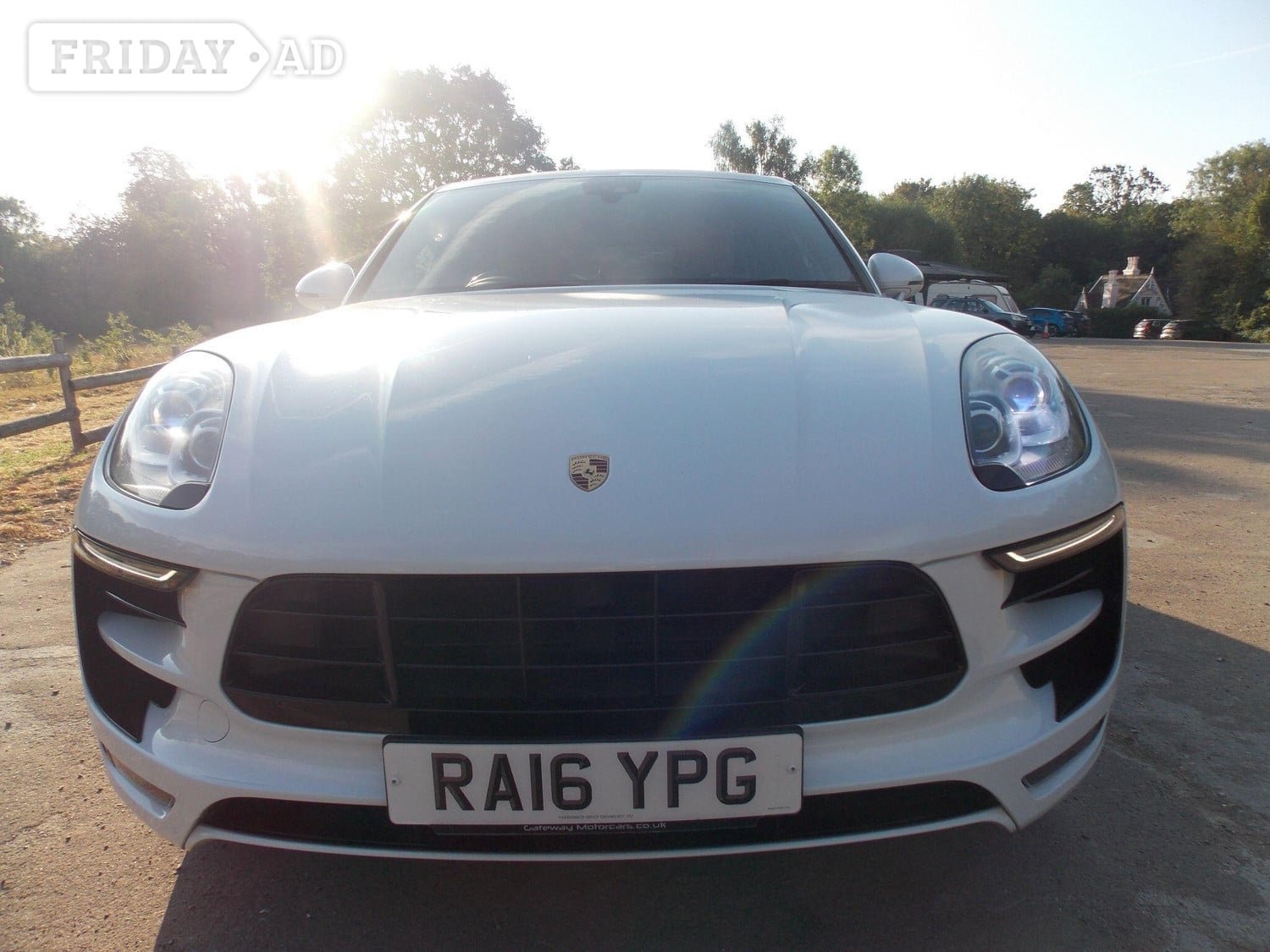 Porsche Macan 2016 - Cars