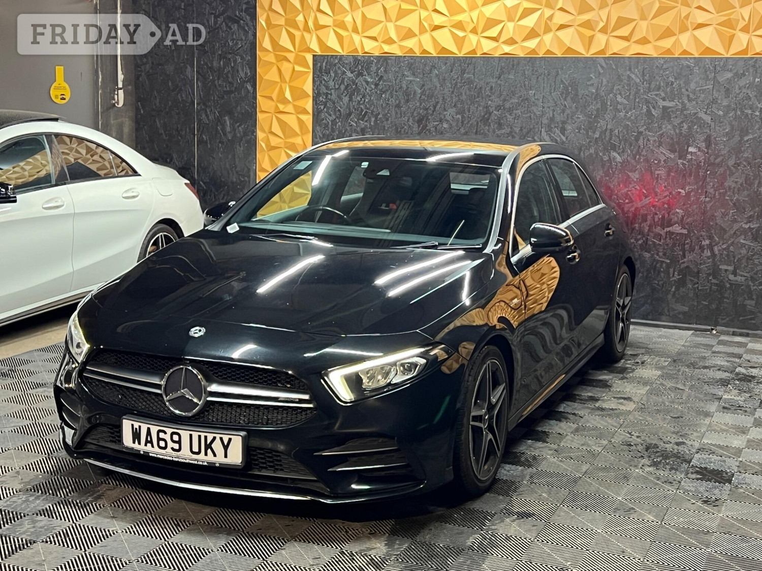 [ berth ]Mercedes-Benz A Class