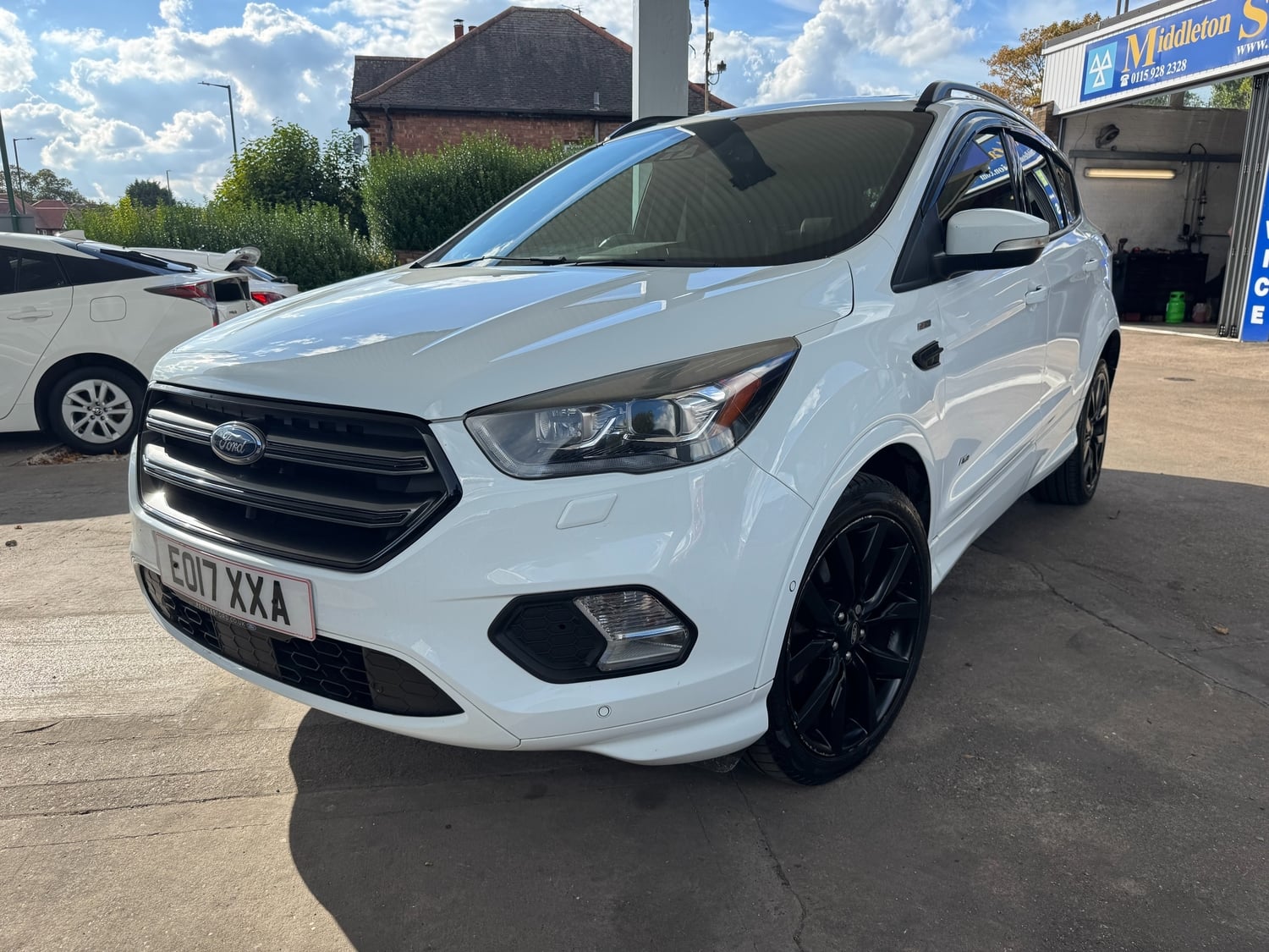 [ berth ]Ford Kuga