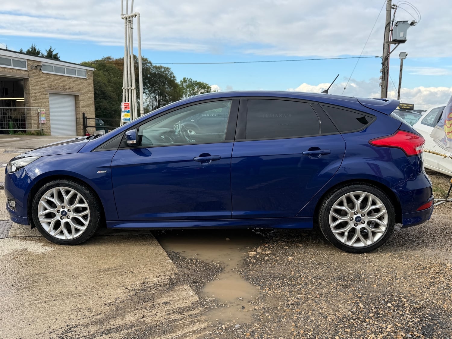 Ford Focus 2017 - Cars