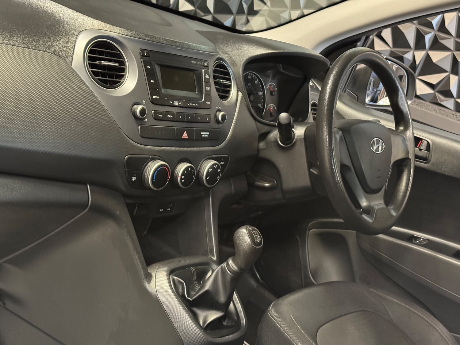 [ berth ]Hyundai i10