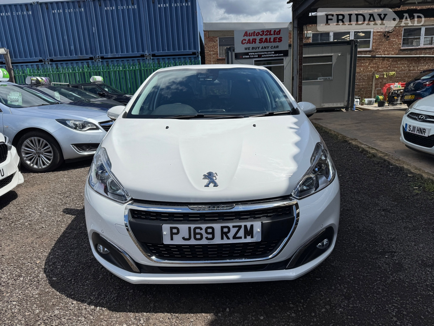 Peugeot 208 West Molesey