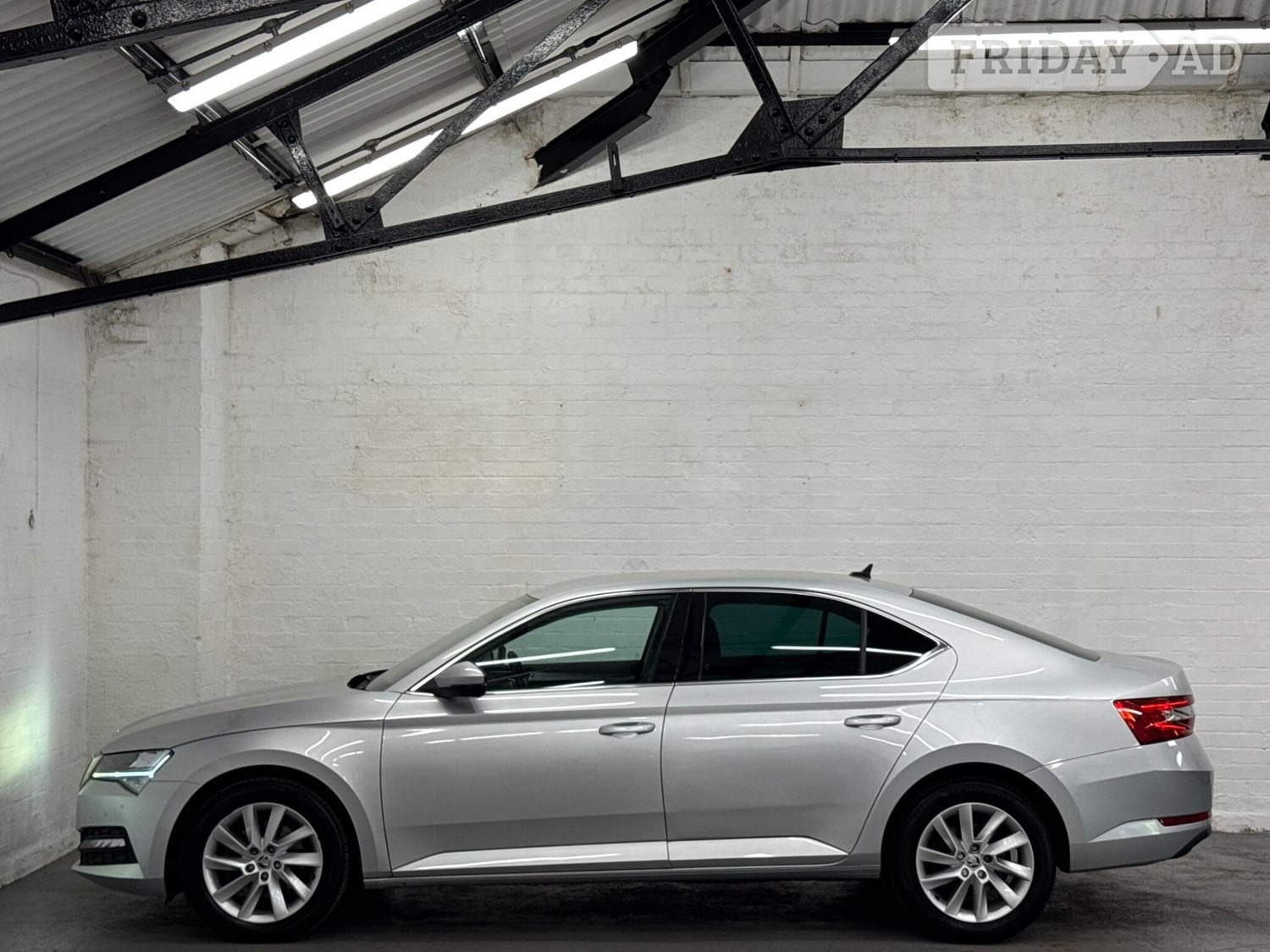 [ berth ]Skoda Superb