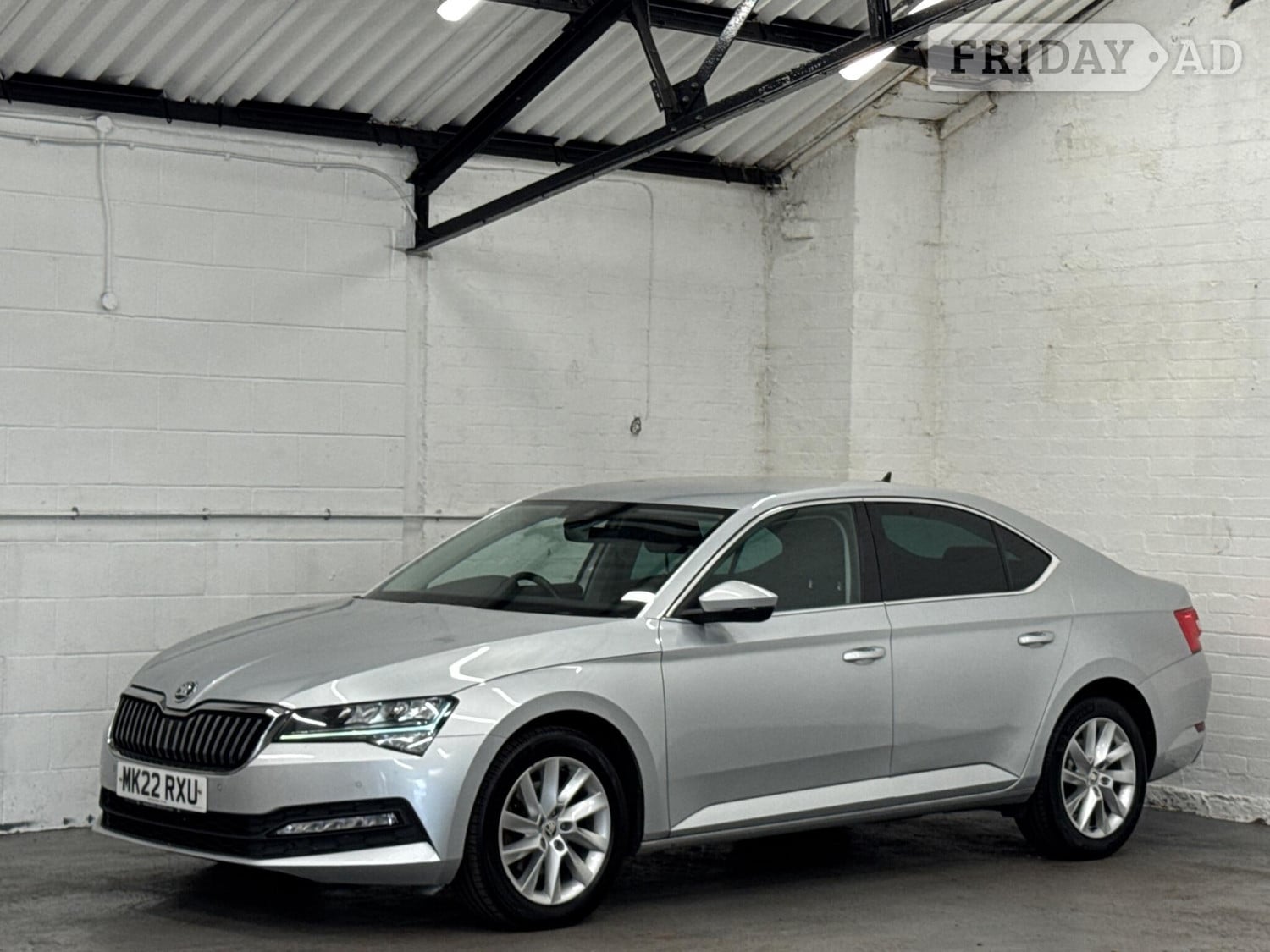 Skoda Superb 2022 - Cars