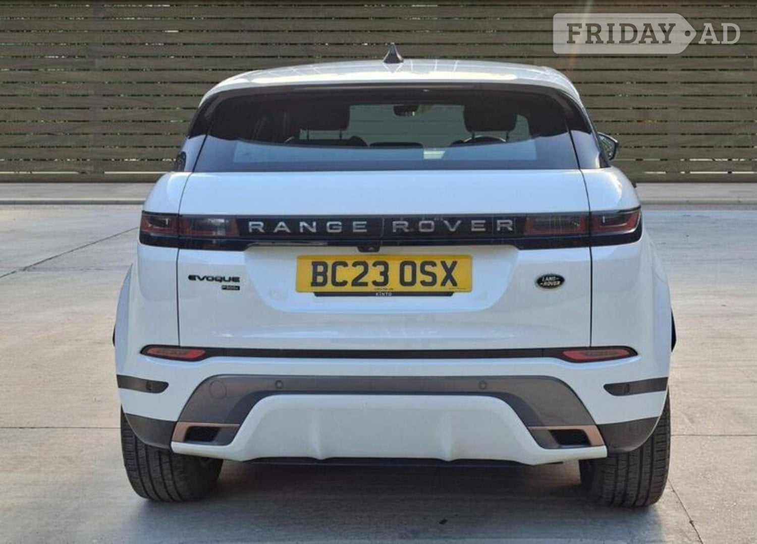 [ berth ]Land Rover Range Rover Evoque