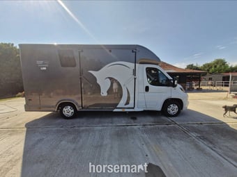 Equi-Trek Equinox Excel Peugeot Horsebox