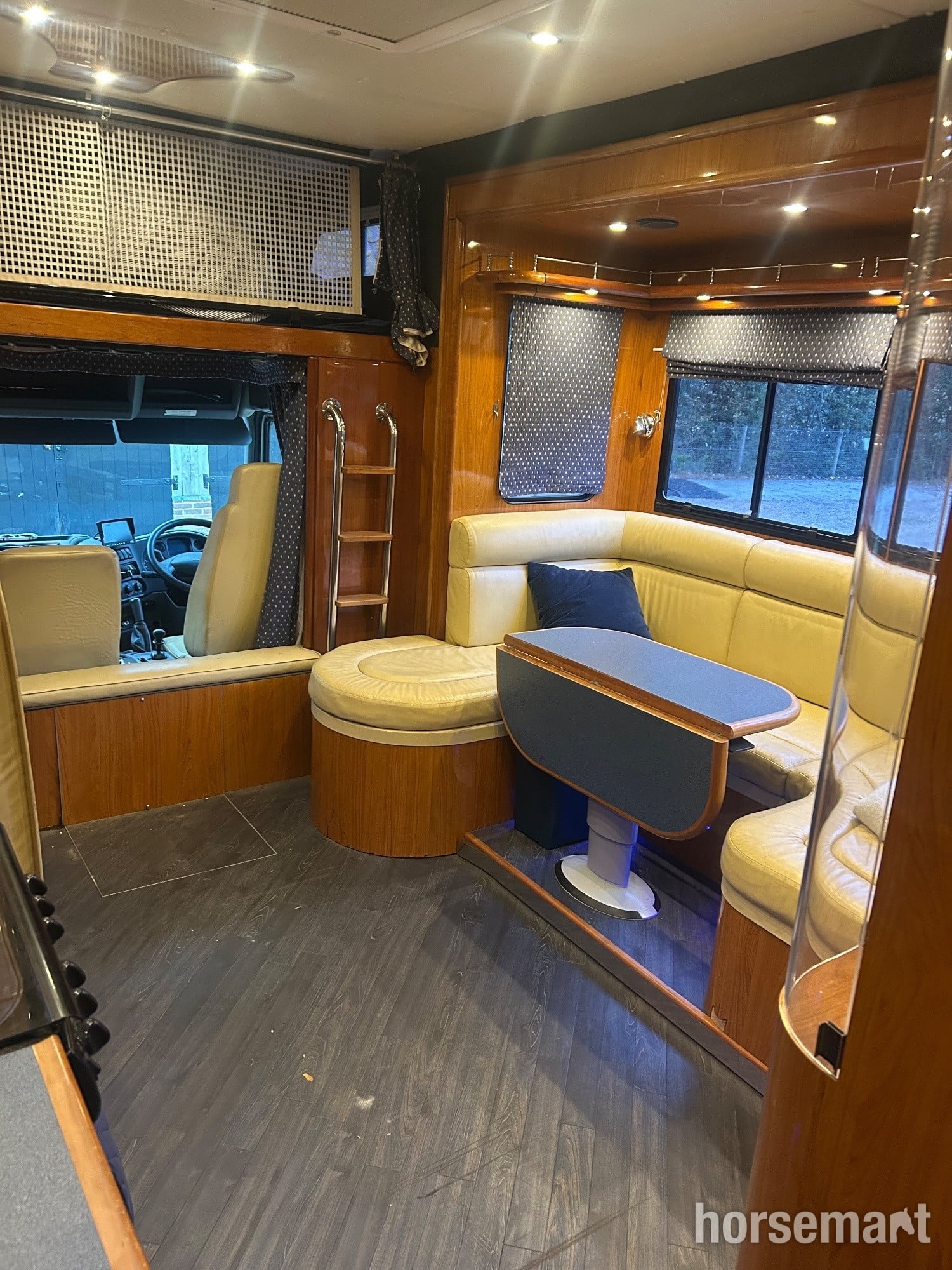 Oakley Supreme DAF Horsebox - Trailers & Horseboxes