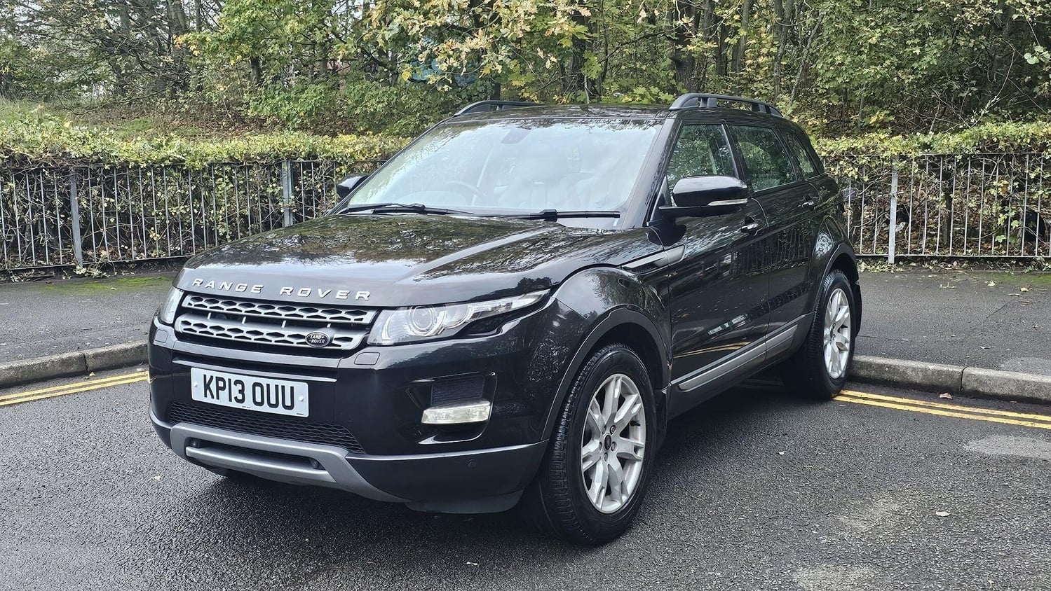[ berth ]Land Rover Range Rover Evoque