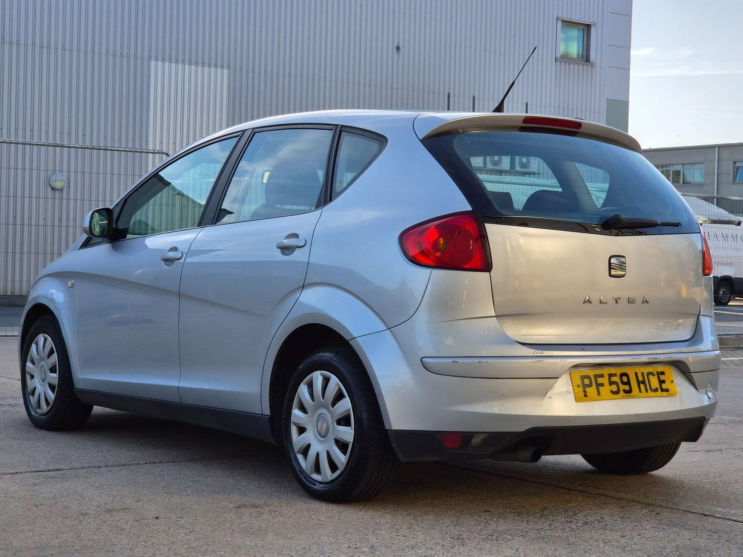 [ berth ]SEAT Altea