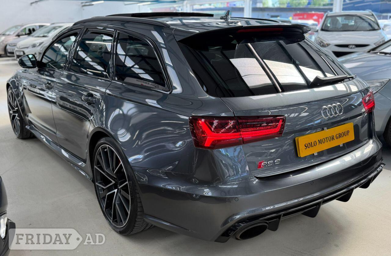 Audi RS6 Avant Bolton