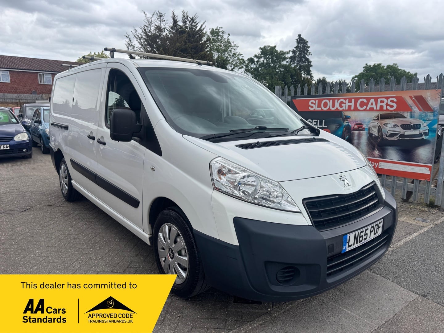 Peugeot Expert 2015 in Slough