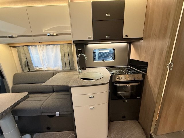 [ berth ]Swift Voyager 584