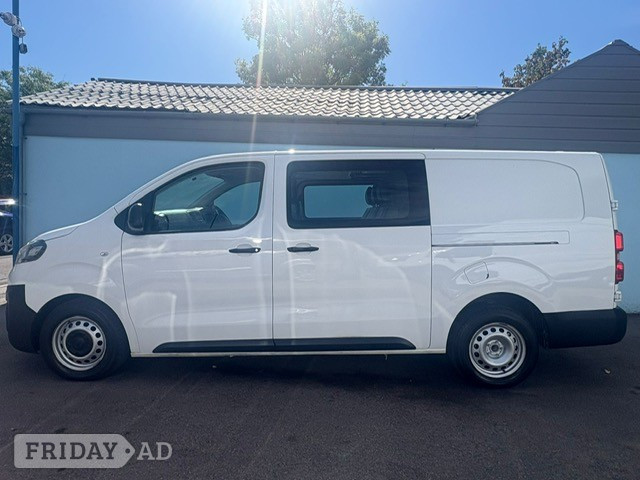 Vauxhall Vivaro 2020 - Cars in Southampton