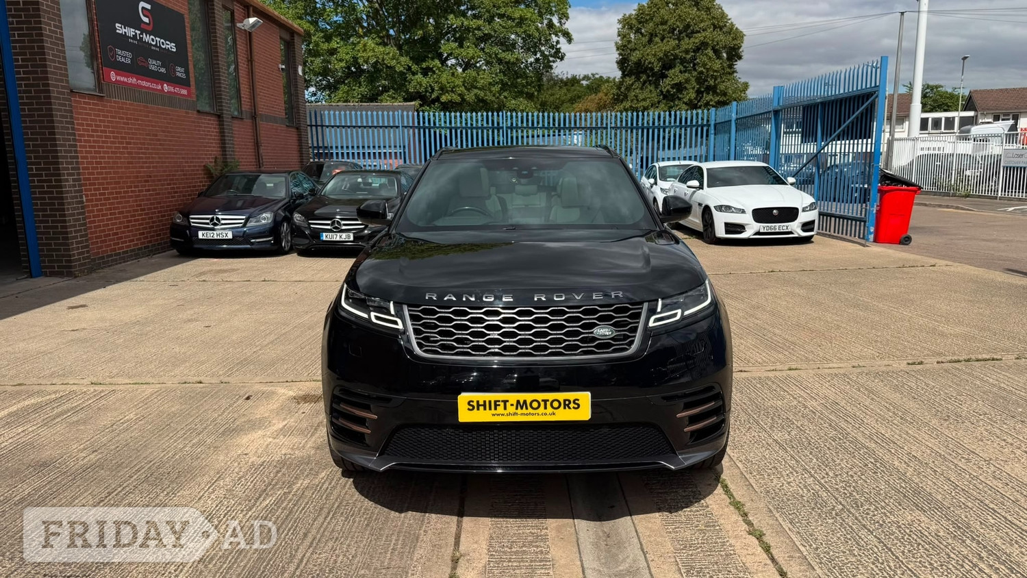 Land Rover Range Rover Velar 2018 in Leicester