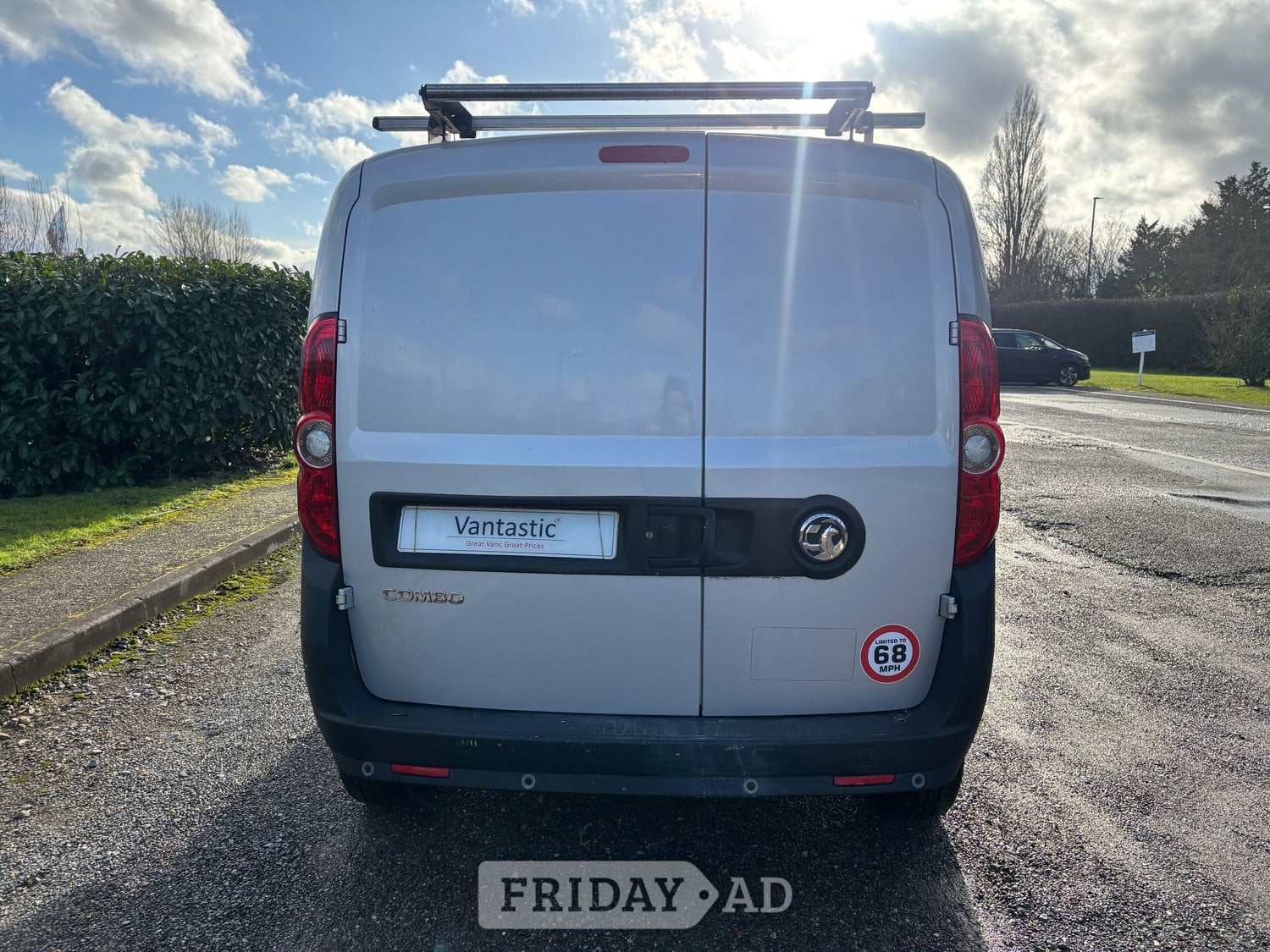 Vauxhall Combo 2018 - Vans & Commercial Vehicles