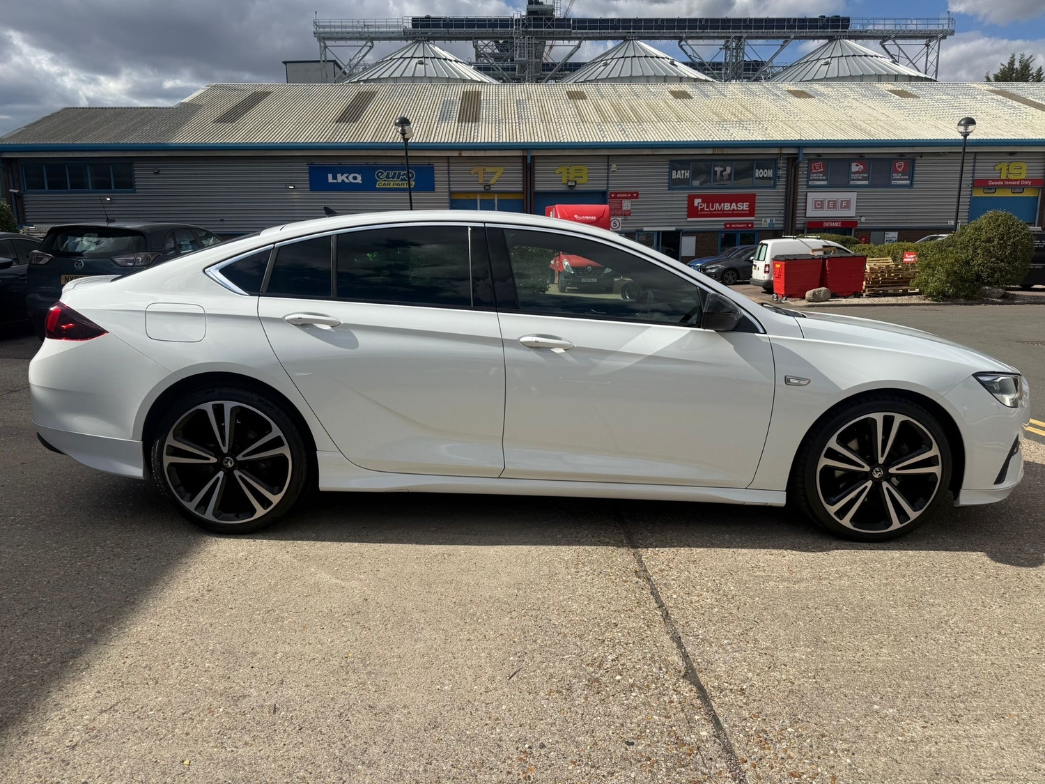 Vauxhall Insignia Bedford