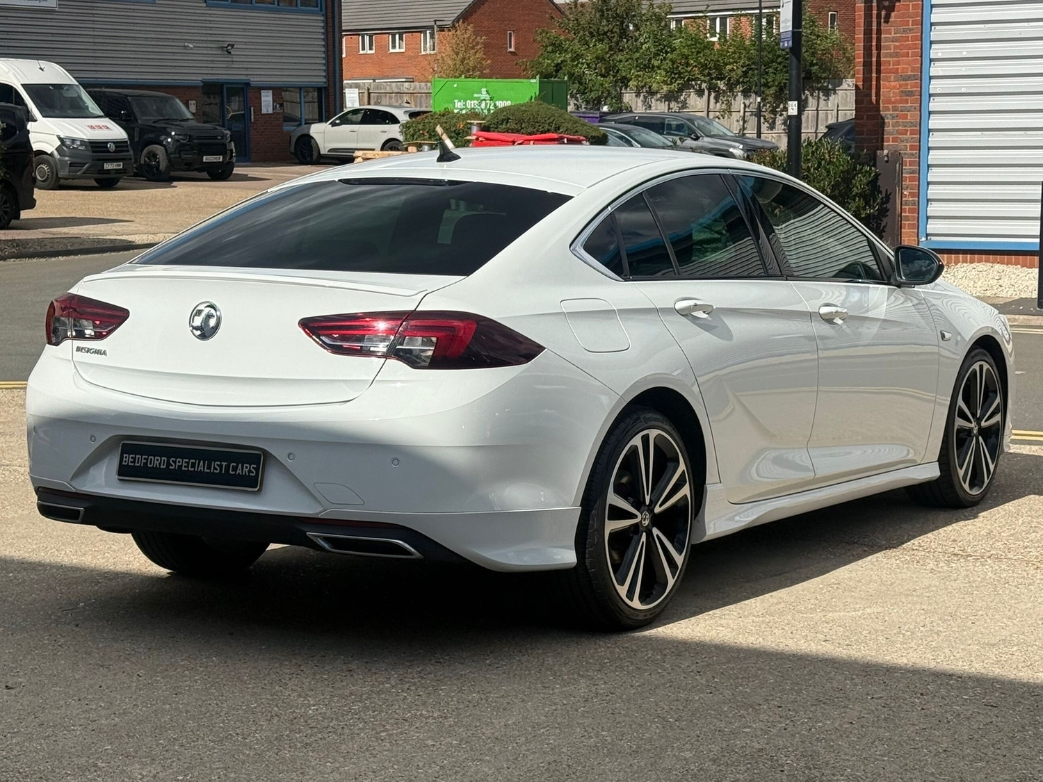 [ berth ]Vauxhall Insignia