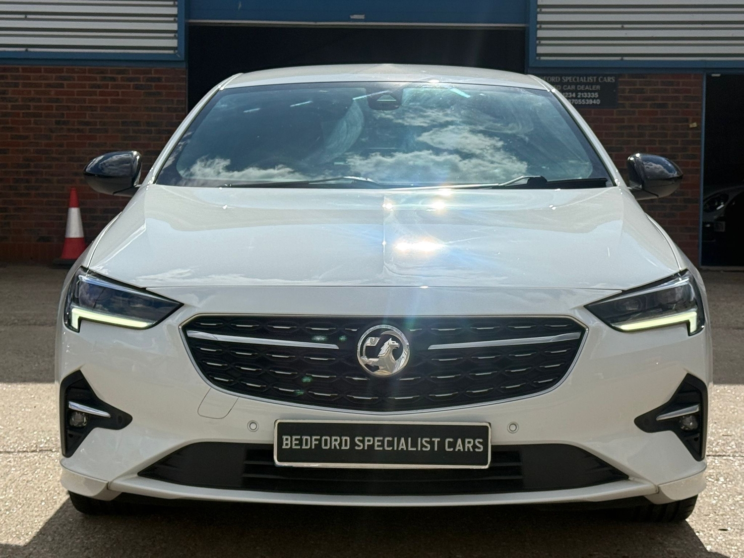 Vauxhall Insignia 2020 - Cars in Bedford