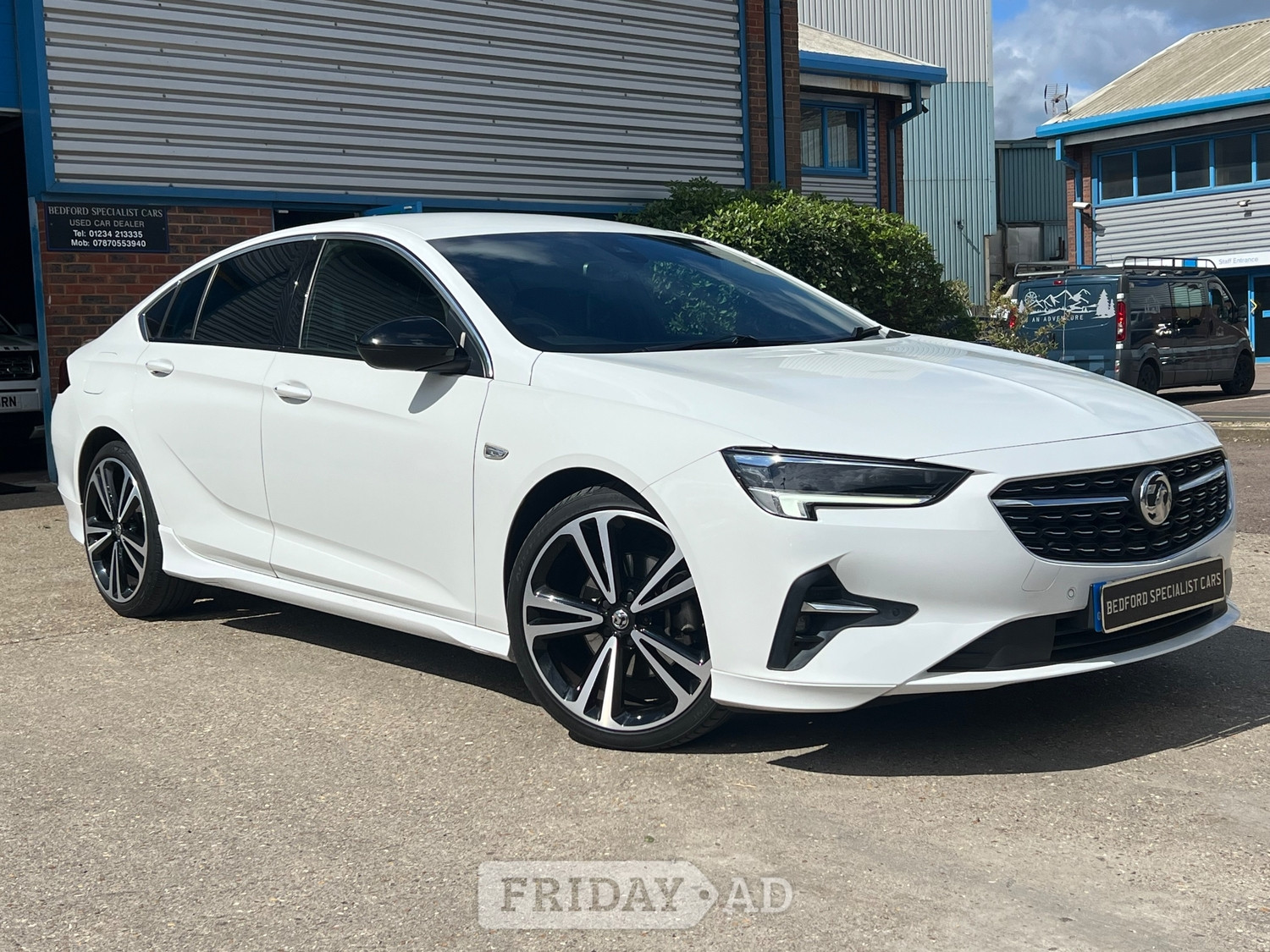 Vauxhall Insignia 2020 in Bedford