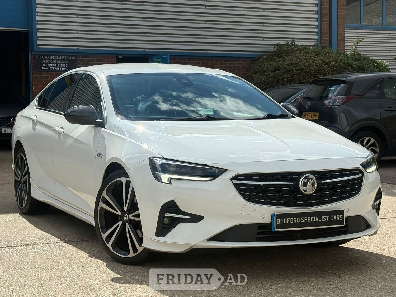 Vauxhall Insignia 2020 in Bedford