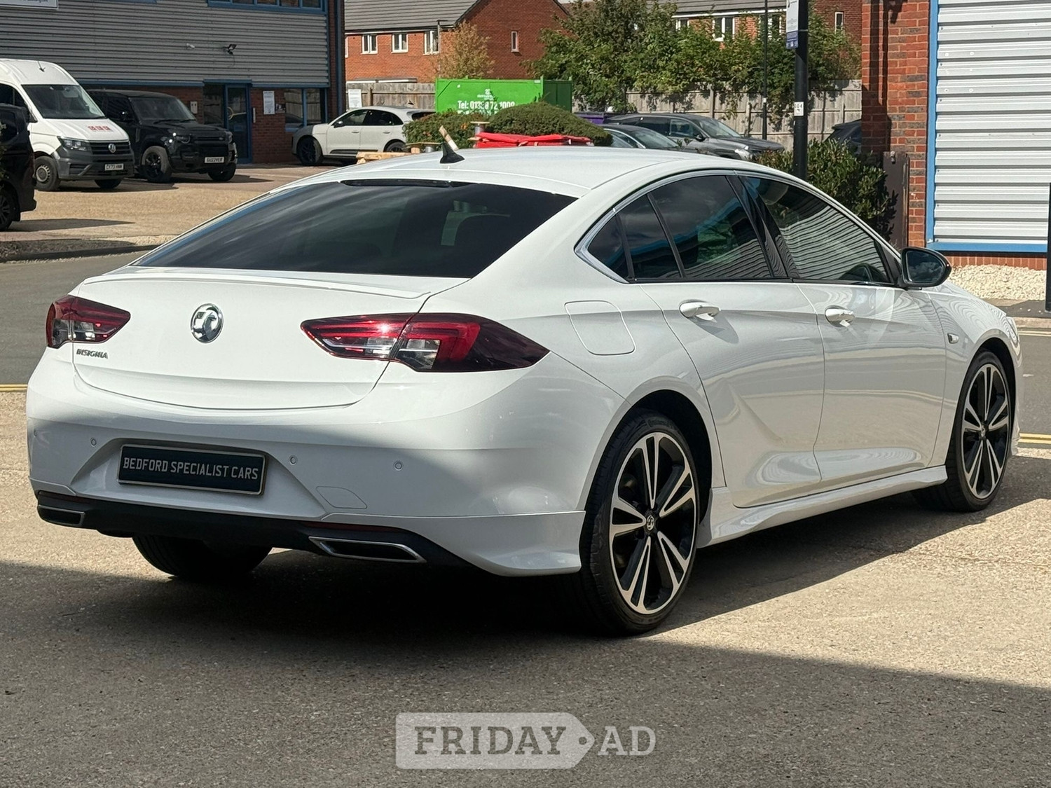 [ berth ]Vauxhall Insignia