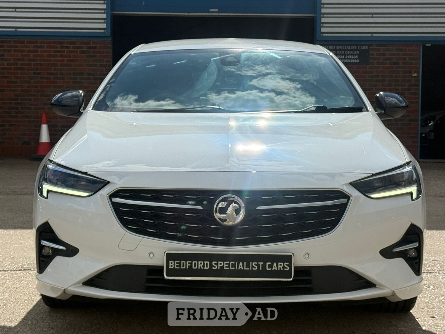 Vauxhall Insignia 2020 - Cars in Bedford