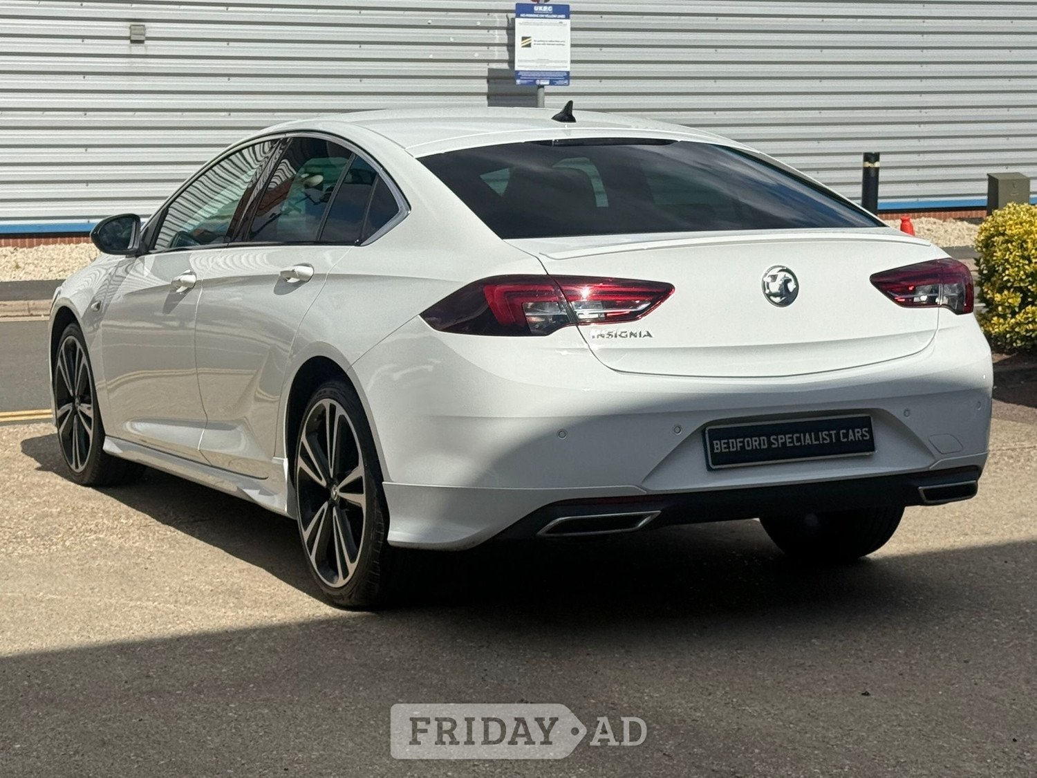 Vauxhall Insignia 2020 - Cars