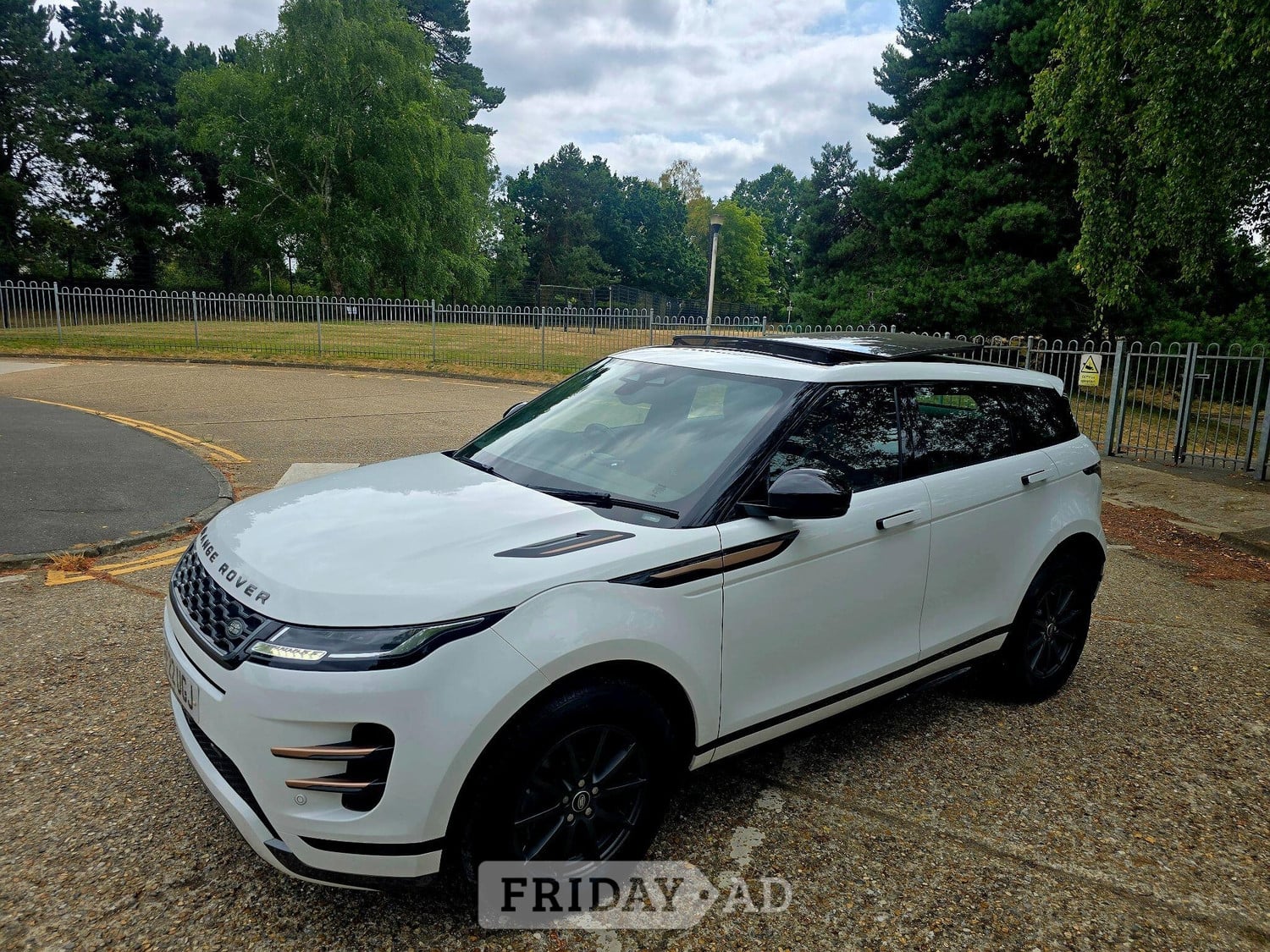 Land Rover Range Rover Evoque 2022 - Cars