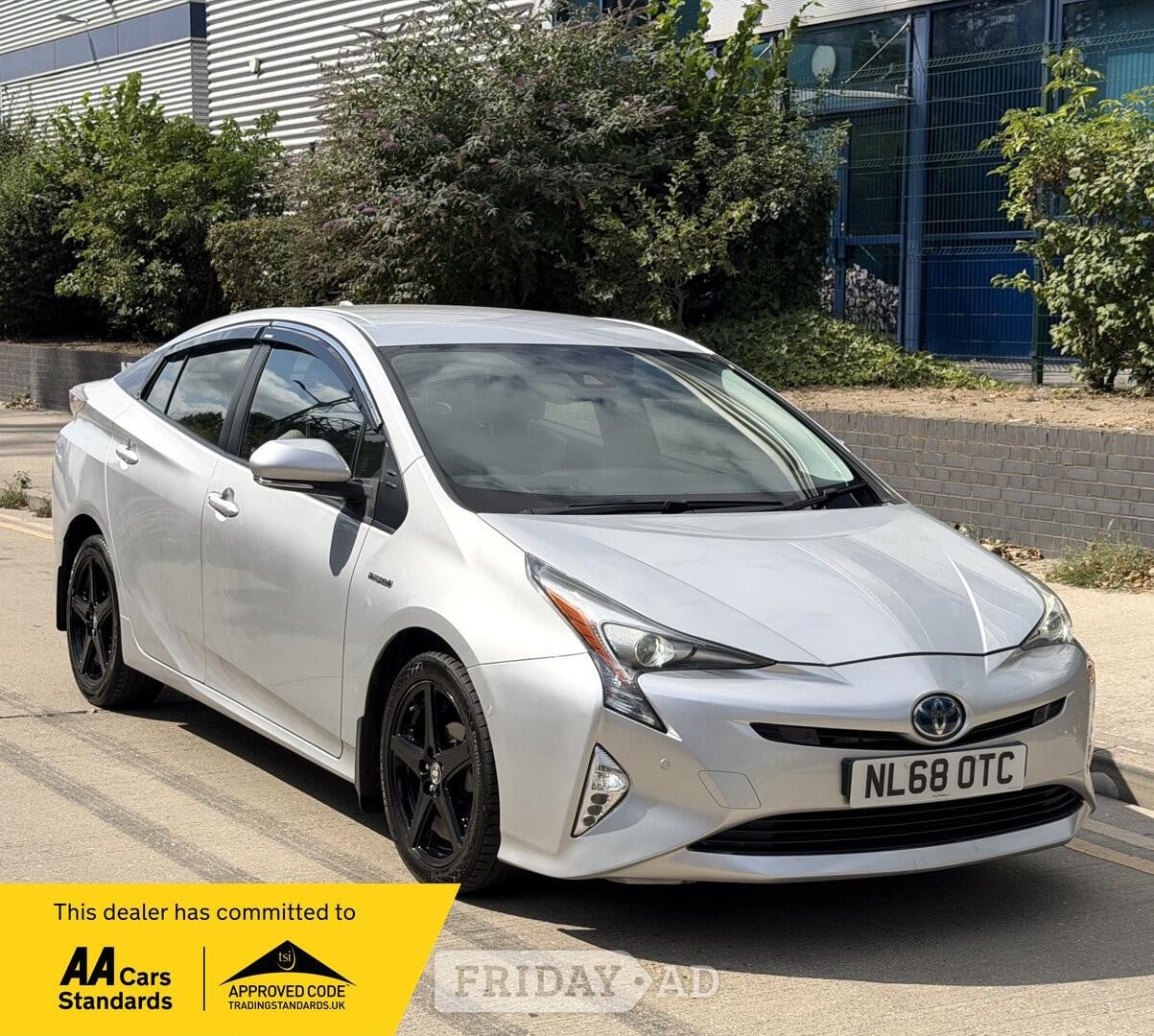 Toyota Prius 2018 in Havering